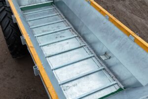 Single floor conveyor